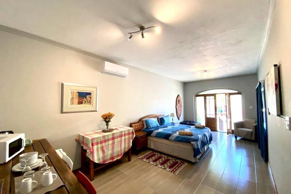 Le Grec Wine Tram Apartment 弗朗斯胡克 外观 照片